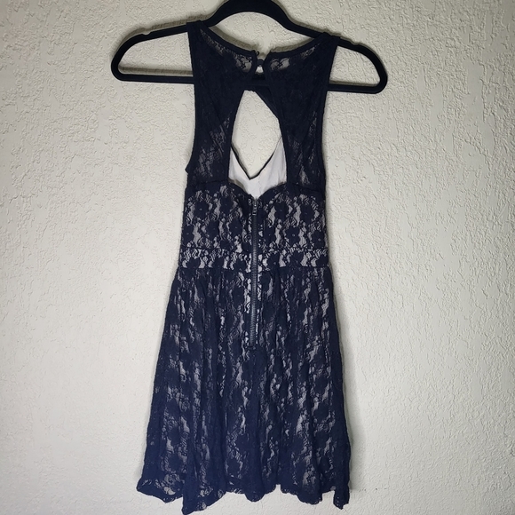 BUNDLE Materiel Girl Size Small Black and Cream Lace Dress - Picture 2 of 10